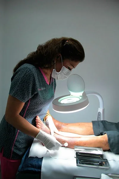 Evaluación especializada para rehabilitación vascular periférica en Lima